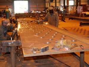 Murray Steel Products supplied 10m segments of 30mm thickness S355J2W steel with high-quality 100mm diameter profiled holes